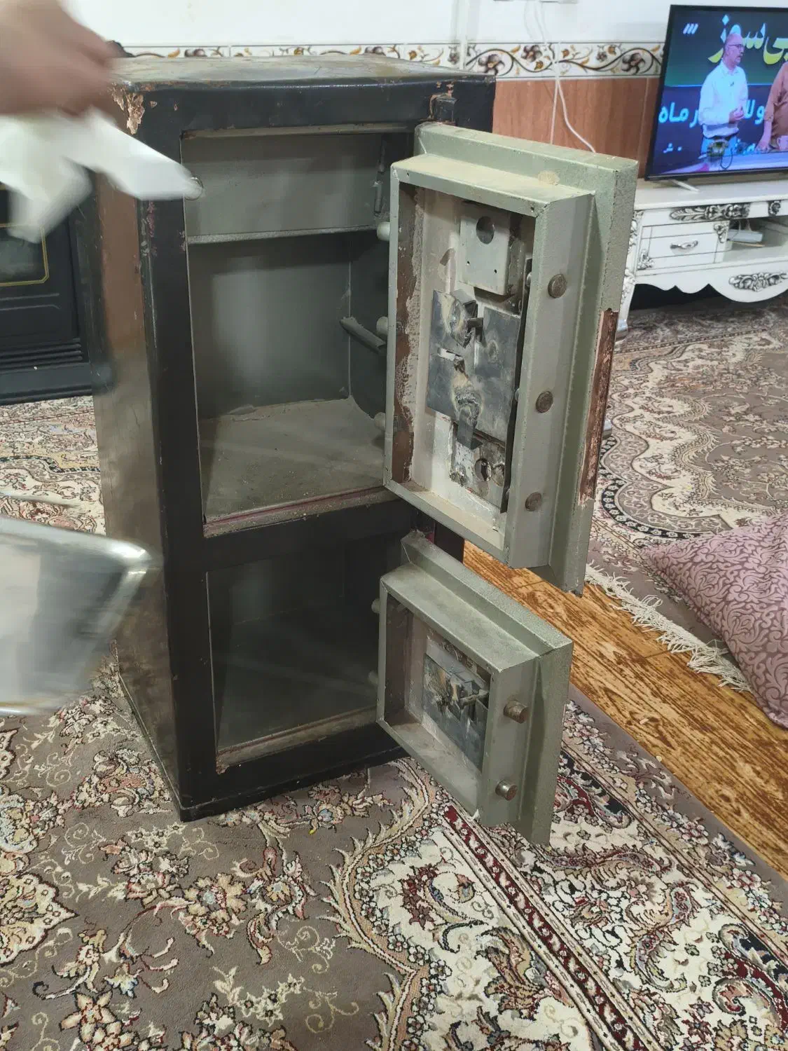 گاوصندوق|ابزارآلات|خوشاب, |دیوار