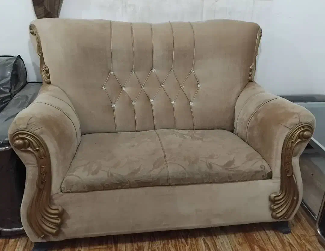 مبلها باعسلی فروشی دو دست  بوفه نووجنس خوب|مبلمان خانگی و میز عسلی|پلدختر, |دیوار