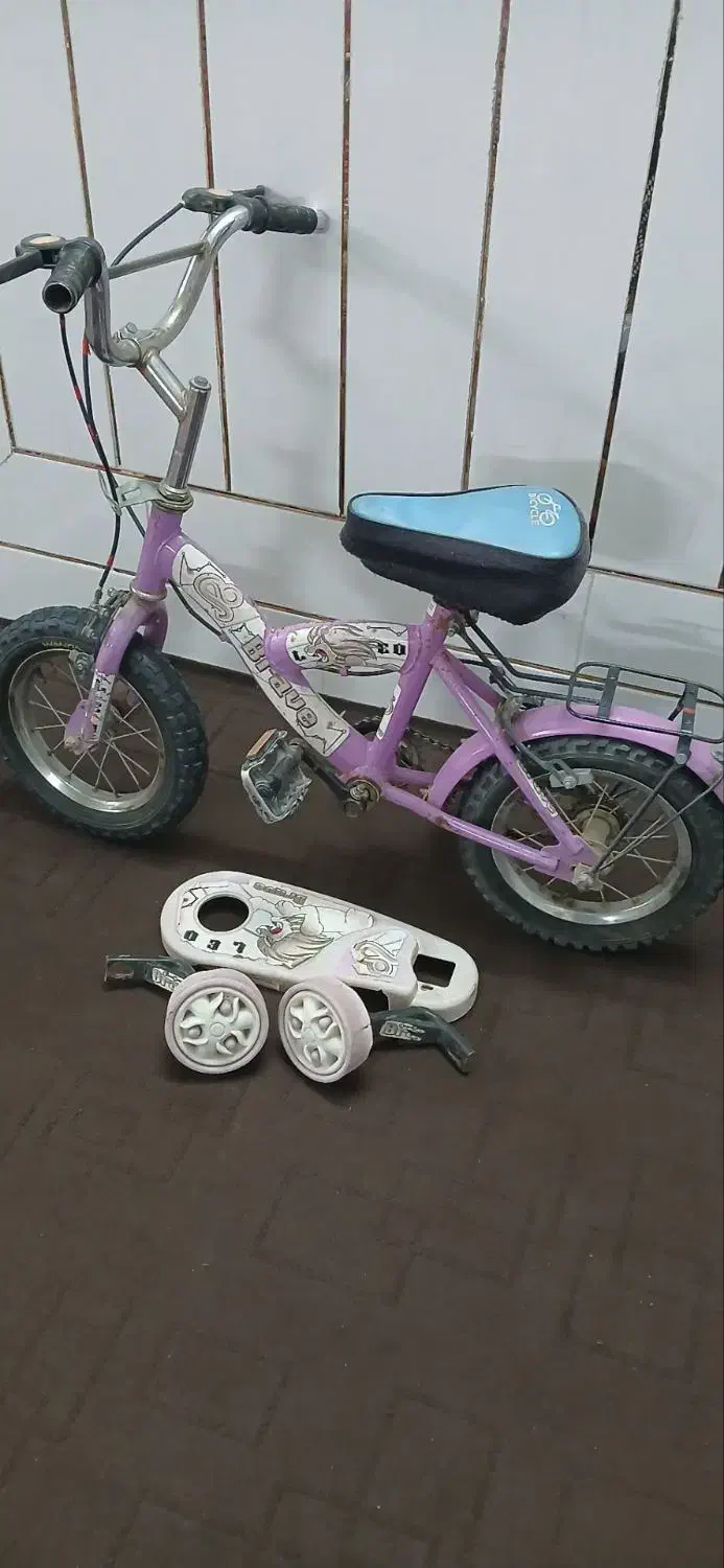 دوچرخه سالم تایر ها نو ودوپایه سالم هم دارد|دوچرخه، اسکیت، اسکوتر|برخوار, |دیوار