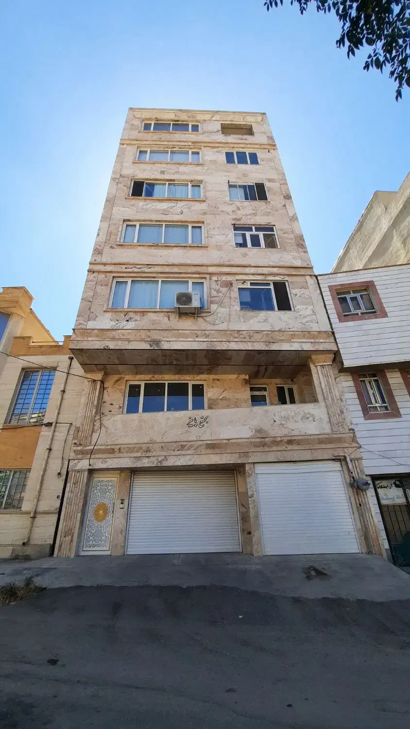 واحد ۱۸۴ متری مصلی - دو بر|فروش آپارتمان|ایلام, |دیوار