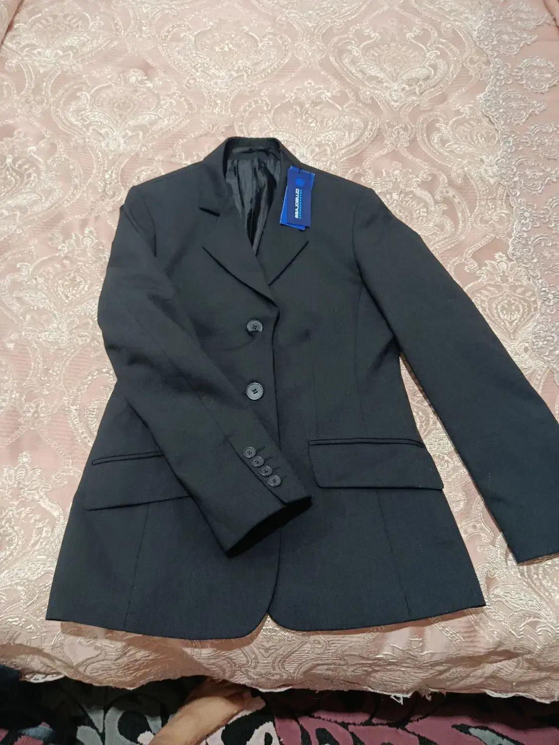 کت زنانه|لباس|مشهد, رده|دیوار