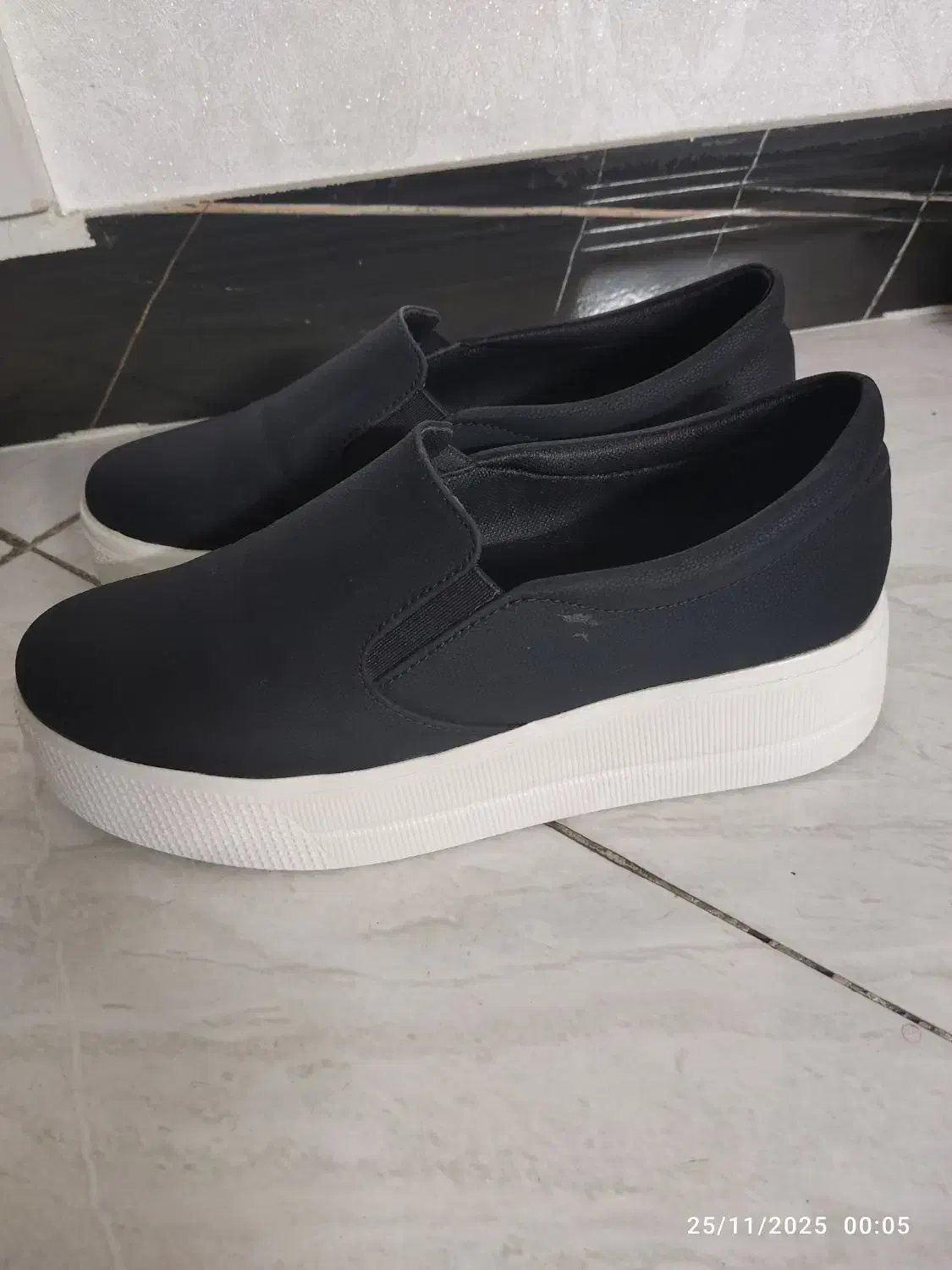 کفش سانیل پلاس سایز 39|کیف، کفش، کمربند|تهران, والفجر (افسریه)|دیوار