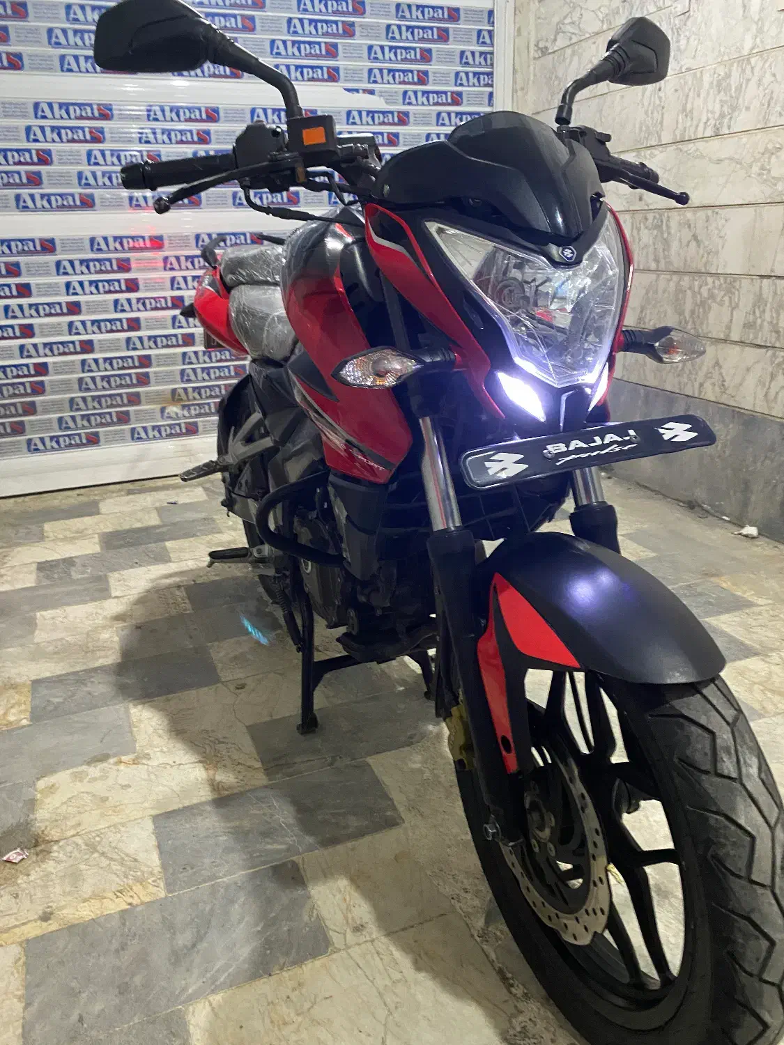 Ns200 95|موتورسیکلت|پاکدشت, پاکدشت (مامازند)|دیوار