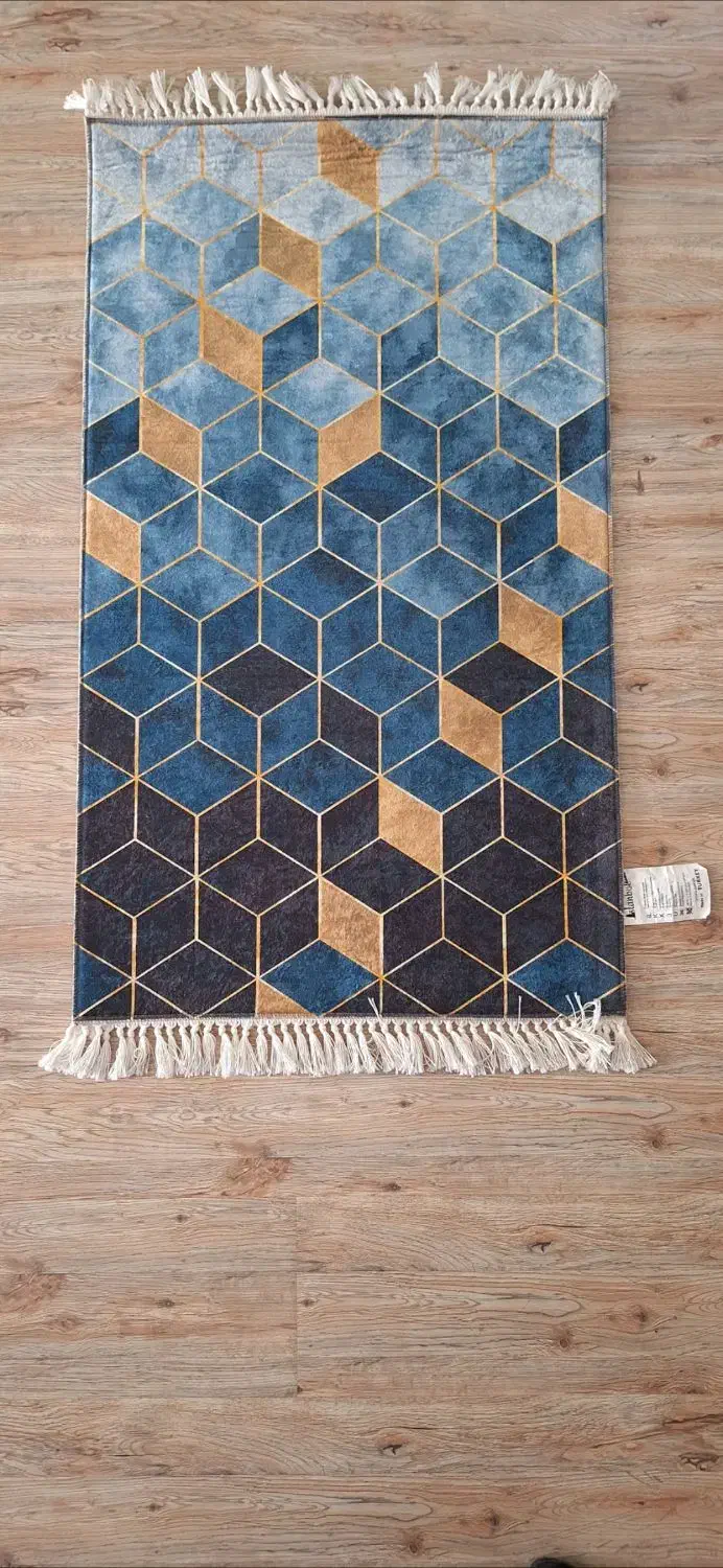 یکعدد پادری|پادری|تبریز, |دیوار