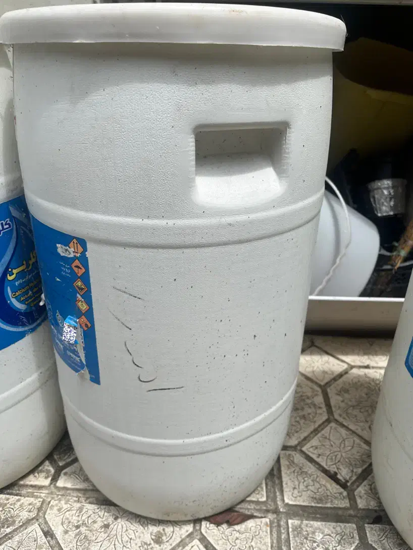 دبه ۲۰ لیتری و بشکه ۵۰ لیتری|ظروف نگهدارنده، پلاستیکی، یک‌بارمصرف|اردبیل, |دیوار