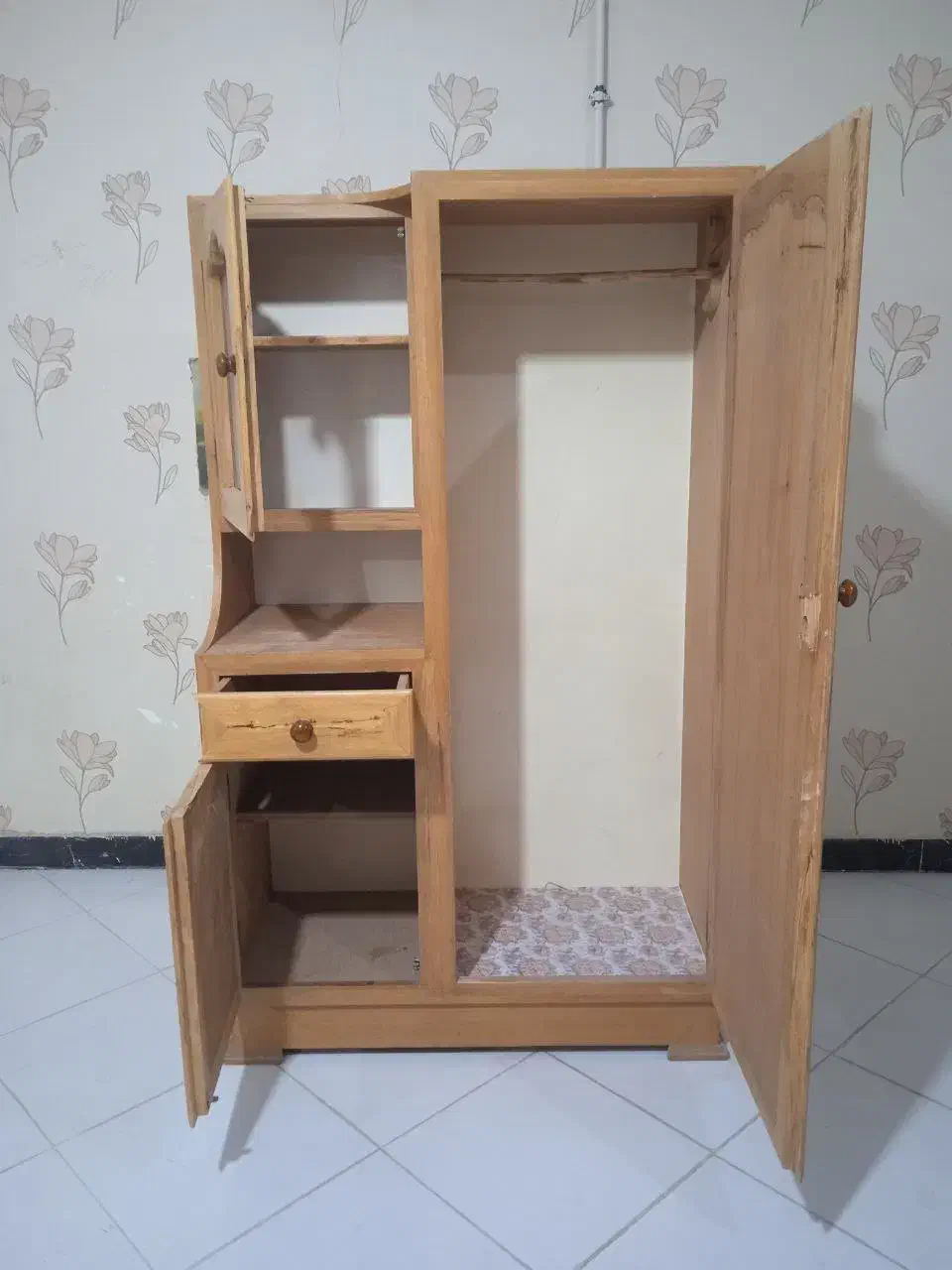 کمد|جاکفشی، کمد، دراور|کرمانشاه, |دیوار