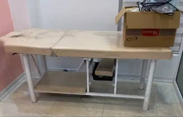 فروش تخت|آرایشی، بهداشتی، درمانی|اصفهان, کوی شهید کشوری|دیوار