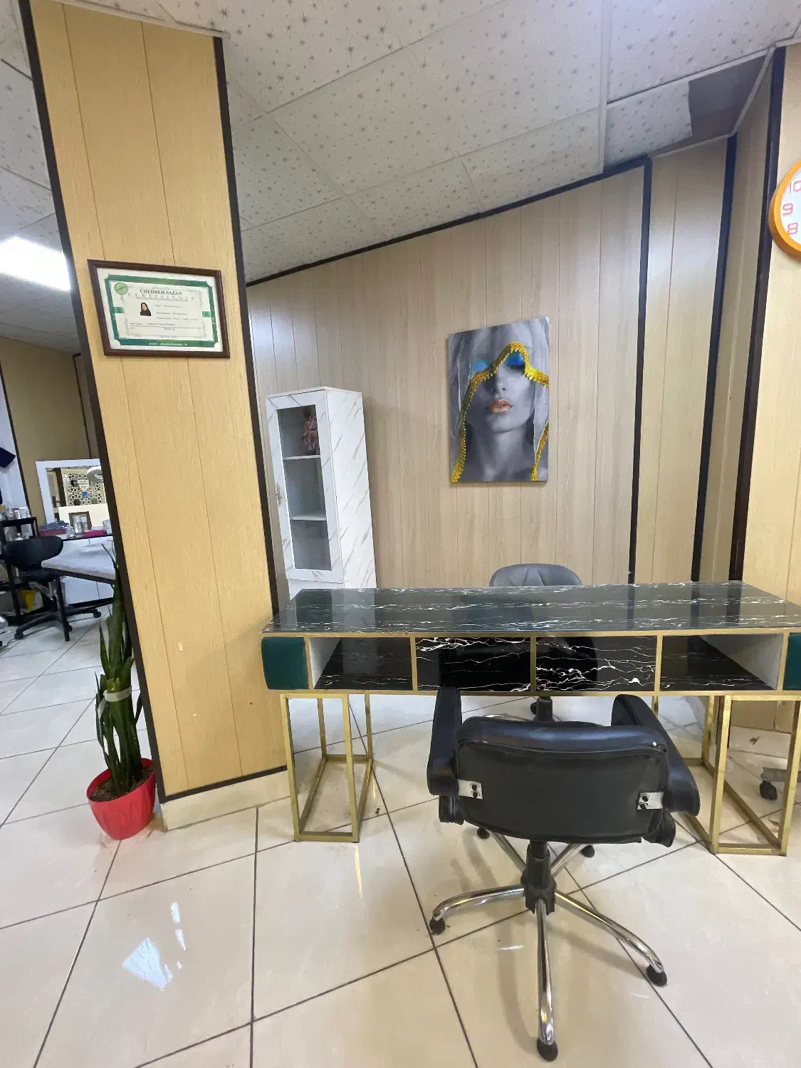 اجاره میز ناخن و صندلی کوپ|آرایشگاه و سالن‌های زیبایی|تهران, جوانمردان (اندیشه)|دیوار