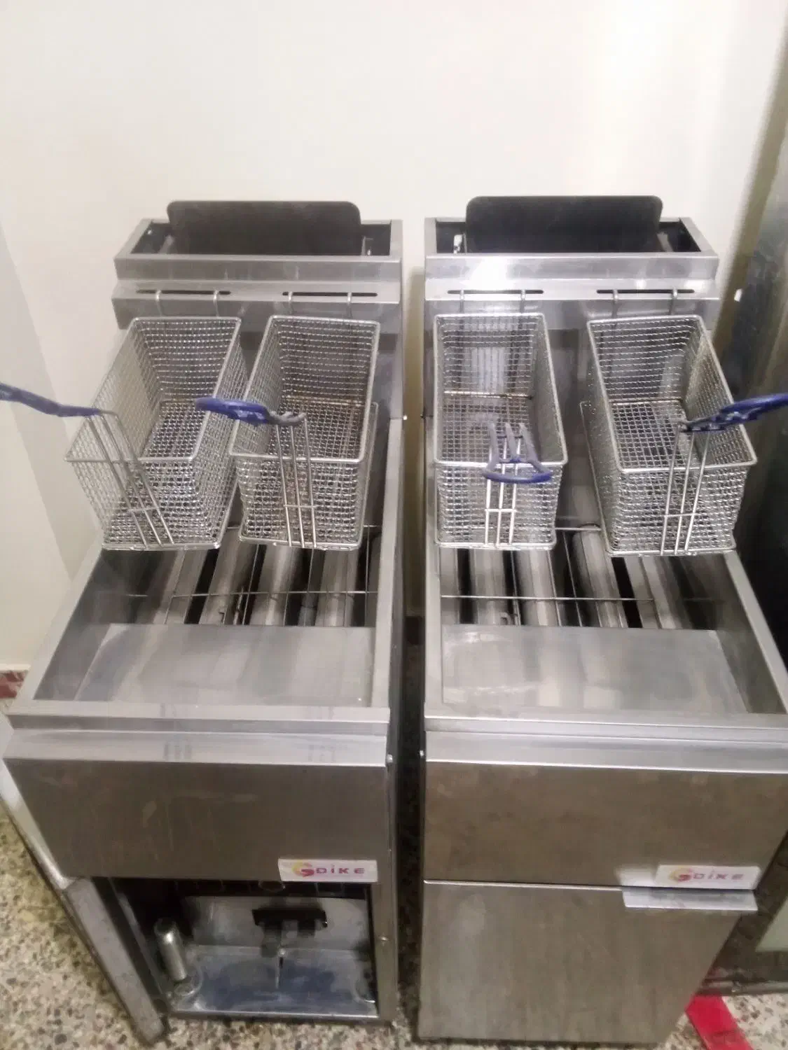 سرخ کن دیسپلی|کافیشاپ و رستوران|تهران, آهنگران (سراسیاب دولاب)|دیوار