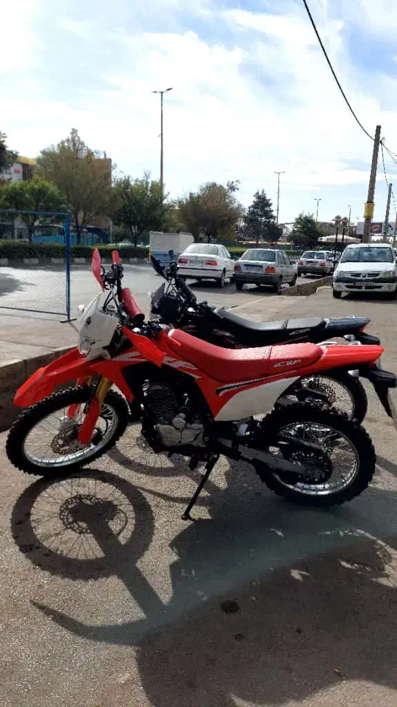 توسن ۴۰۳|موتورسیکلت|تهران, لاله زار|دیوار