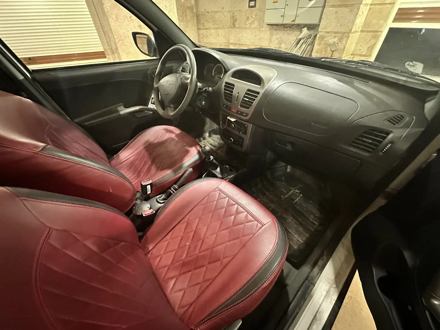 کوئیک ۱۴۰۱ سفید|خودرو سواری و وانت|رشت, کاکتوس|دیوار