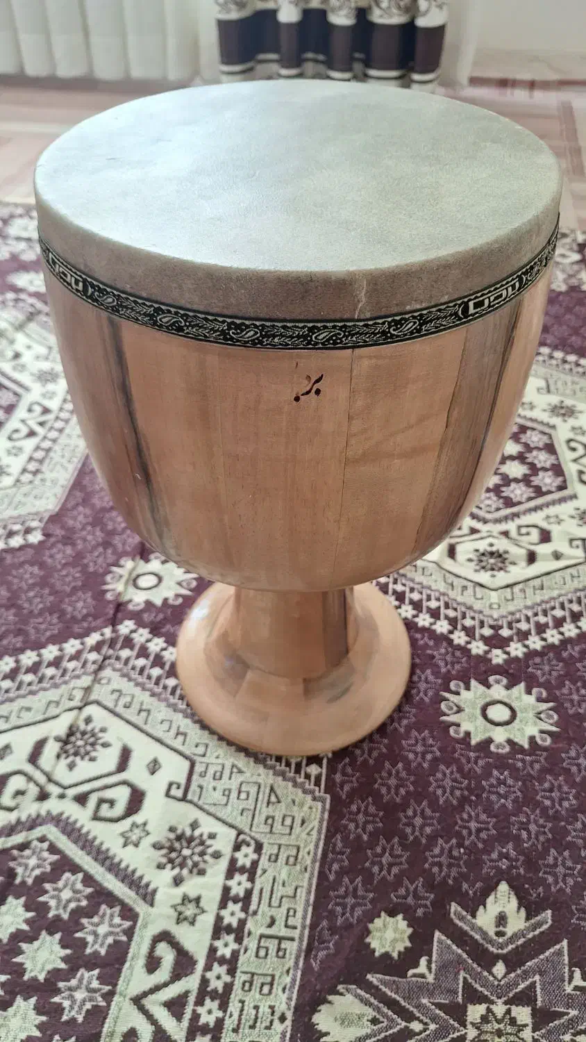 تنبک به همراه کیف مخصوص تنبک|سازهای سنتی|همدان, |دیوار