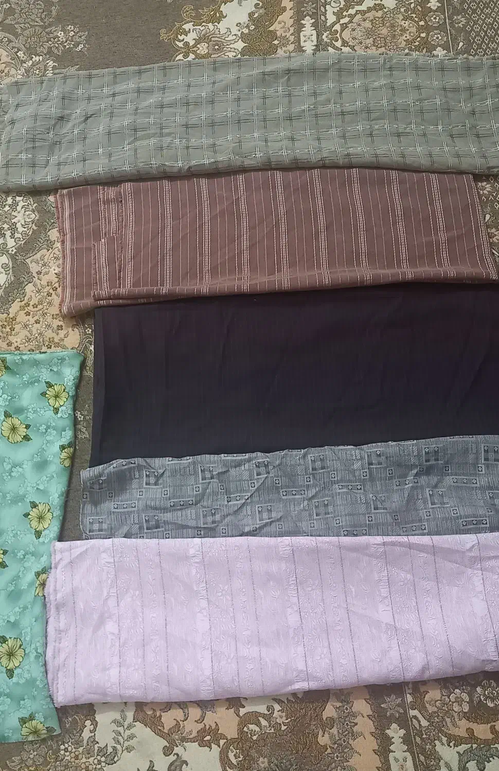 پارچه|لوازم خیاطی و بافتنی|یزد, |دیوار