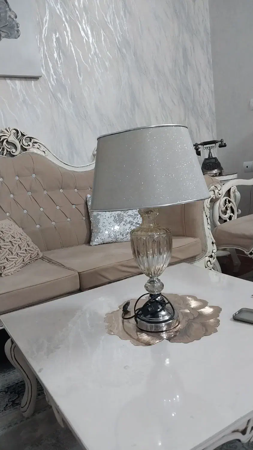 آباژور رو میزی|چراغ خواب و آباژور|بروجرد, |دیوار