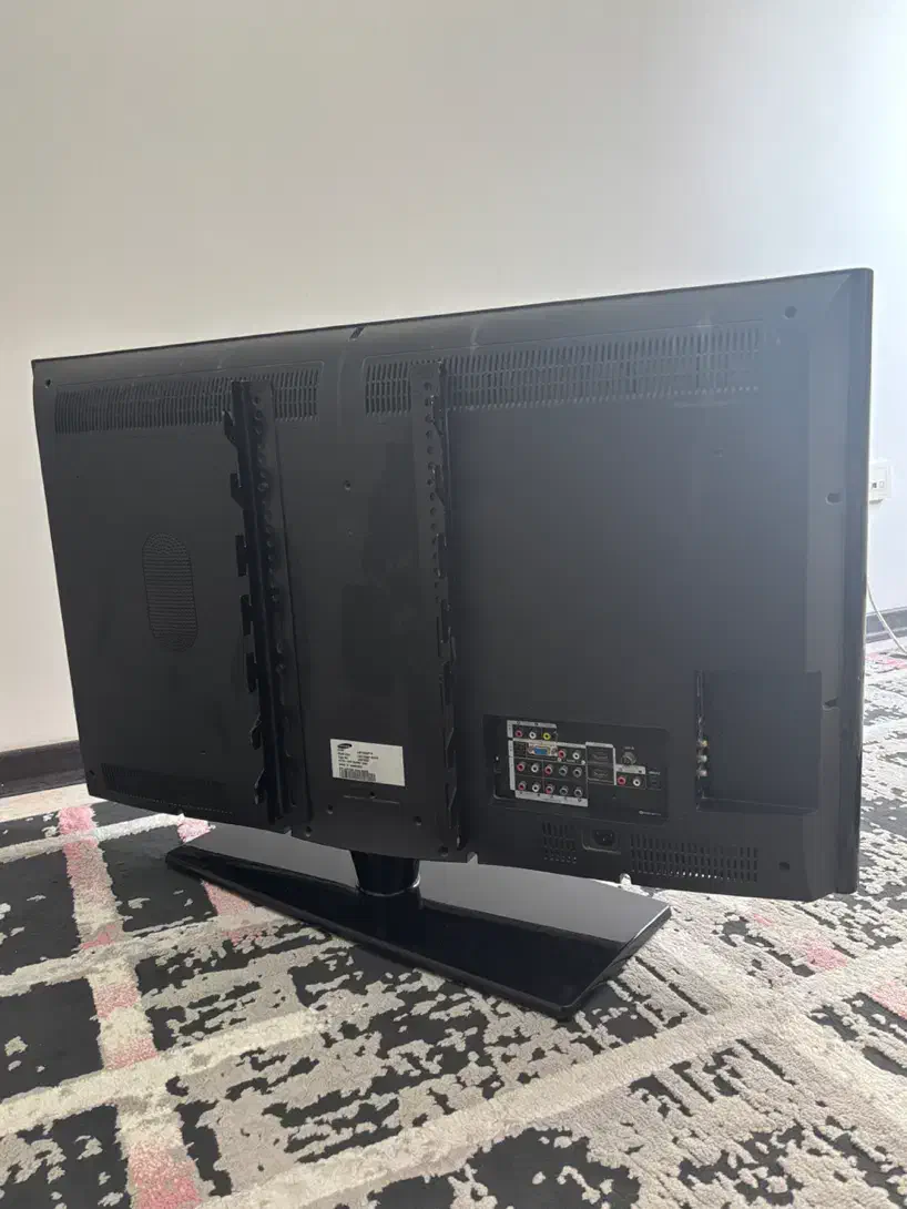 تلوزیون سامسونگ ۳۷|تلویزیون و پروژکتور|تهران, پونک|دیوار