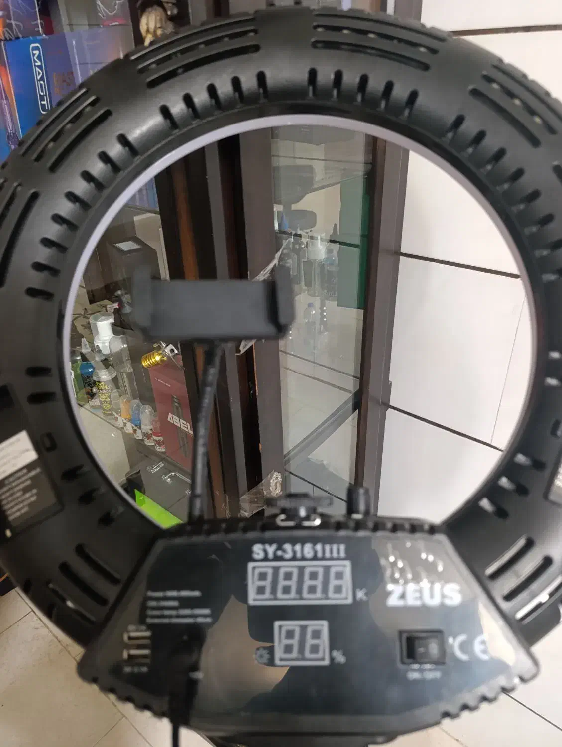 رینگ لایت|دوربین عکاسی و فیلمبرداری|نجفآباد, امیرآباد|دیوار