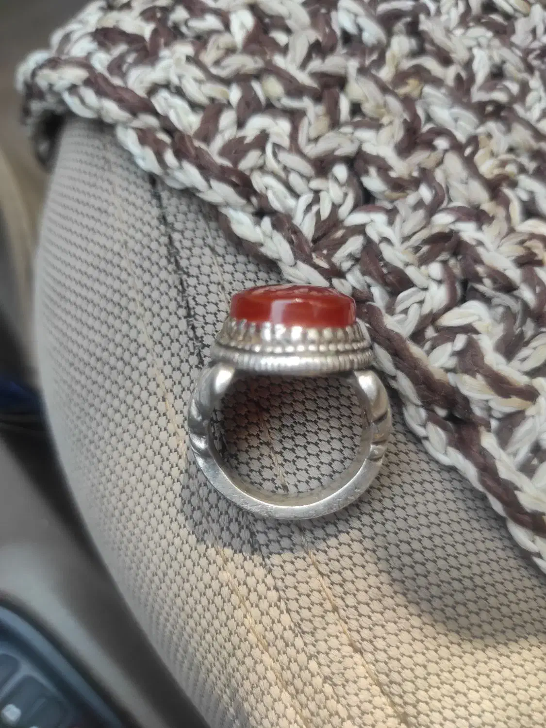 انگشتر از تصویر همه چی معلومه و سنگین|جواهرات|ایلام, |دیوار