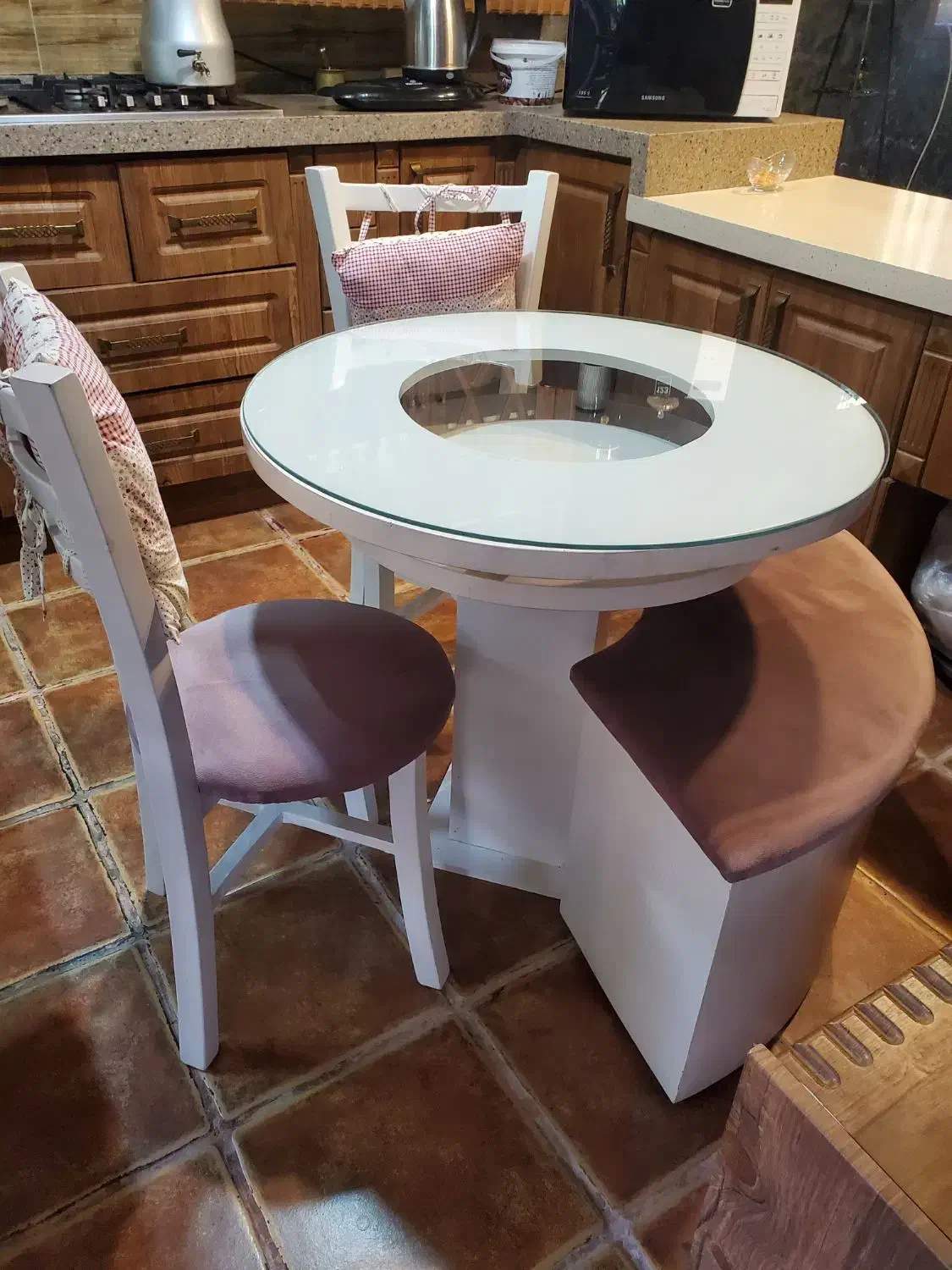 میزوصندلی|میز و صندلی غذاخوری|چمستان, |دیوار