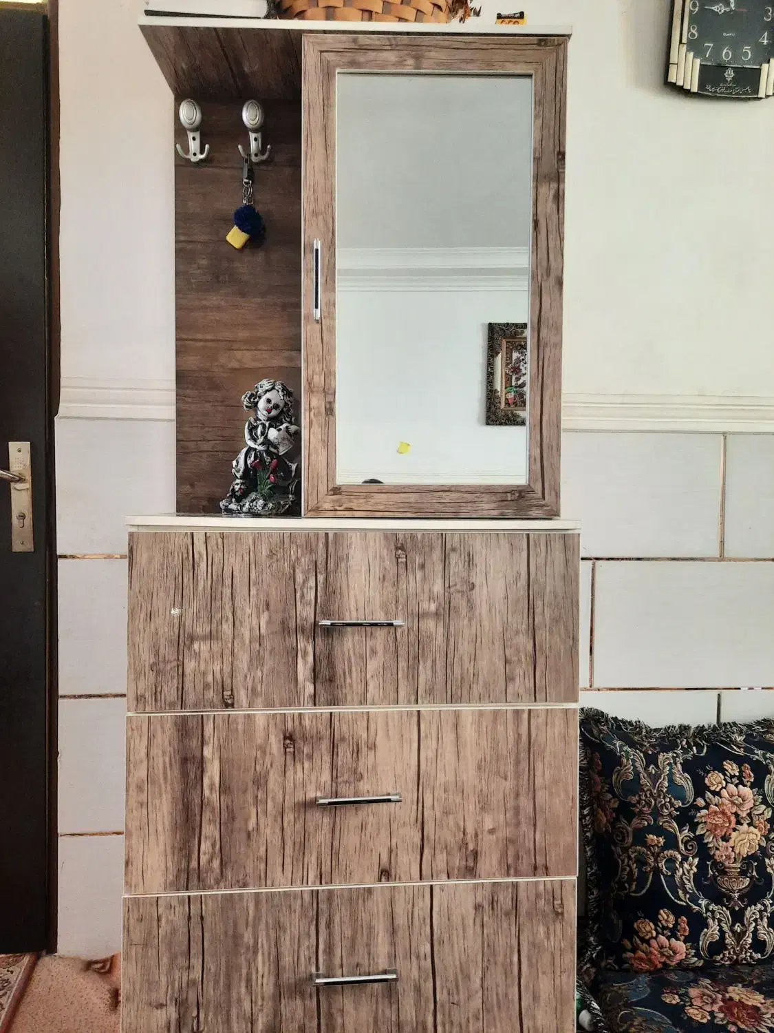 جاکفشی|جاکفشی، کمد، دراور|کهنوج, |دیوار