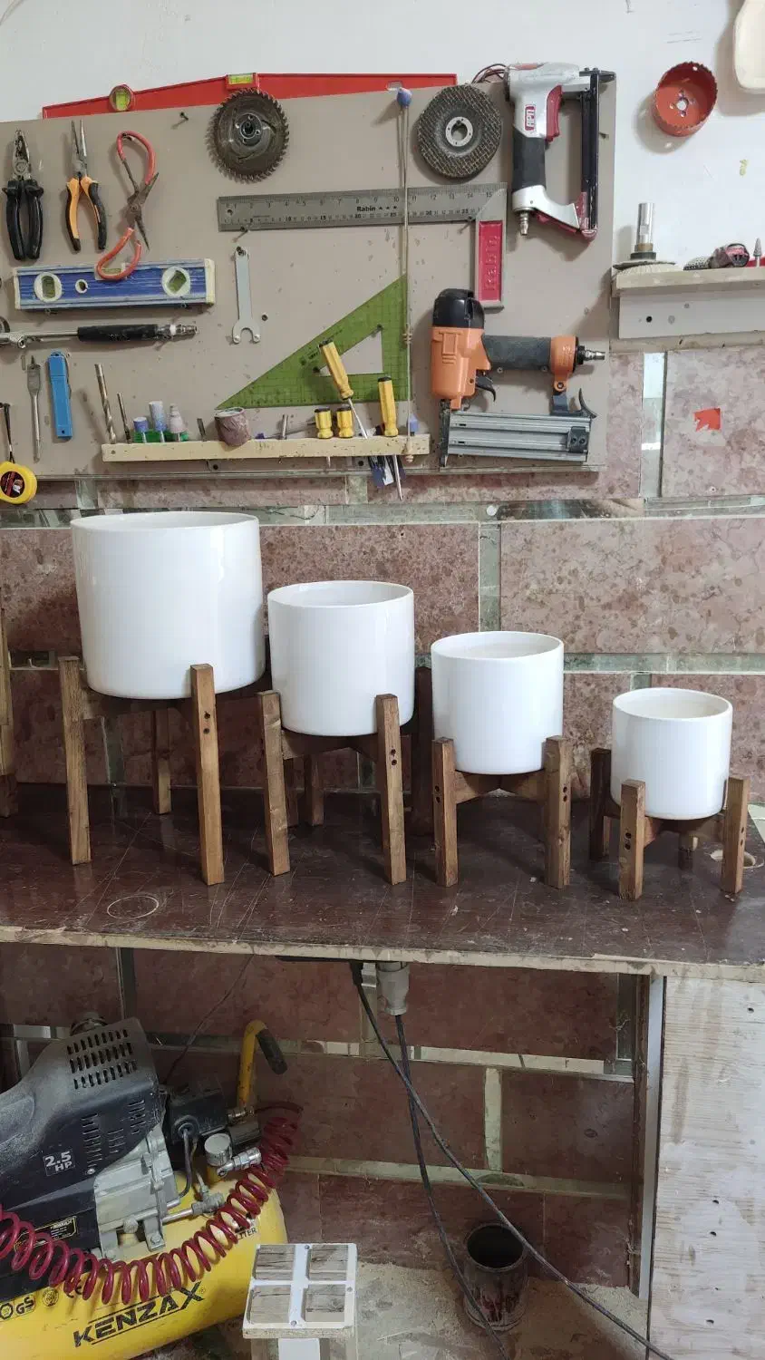 استند گلدان سری ۴ تایی بهمراه گلدان|گل و گیاه طبیعی|کرمانشاه, |دیوار