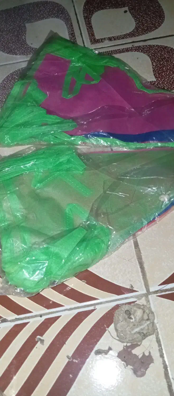 نخ ابریشم بافتنی و پرچم رنگی|لوازم خیاطی و بافتنی|حاجی آباد, |دیوار