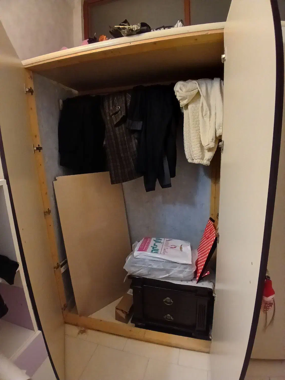 کمد|جاکفشی، کمد، دراور|اردبیل, |دیوار