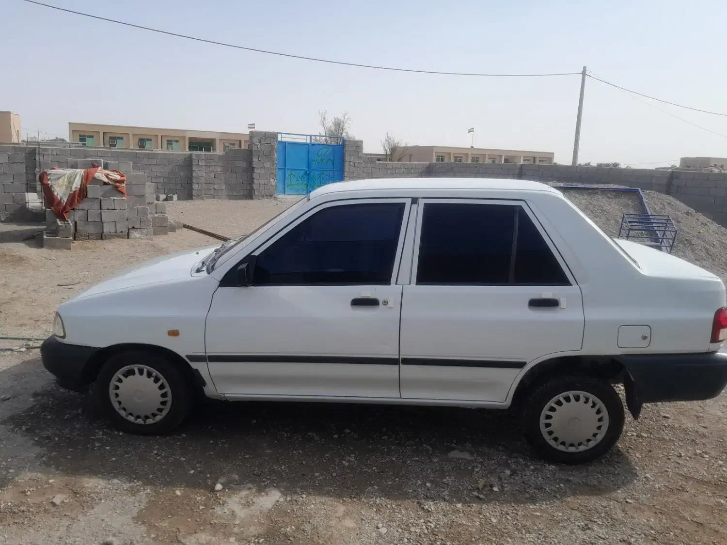 سواری سایپا۱۳۱|خودرو سواری و وانت|قلعه گنج, |دیوار