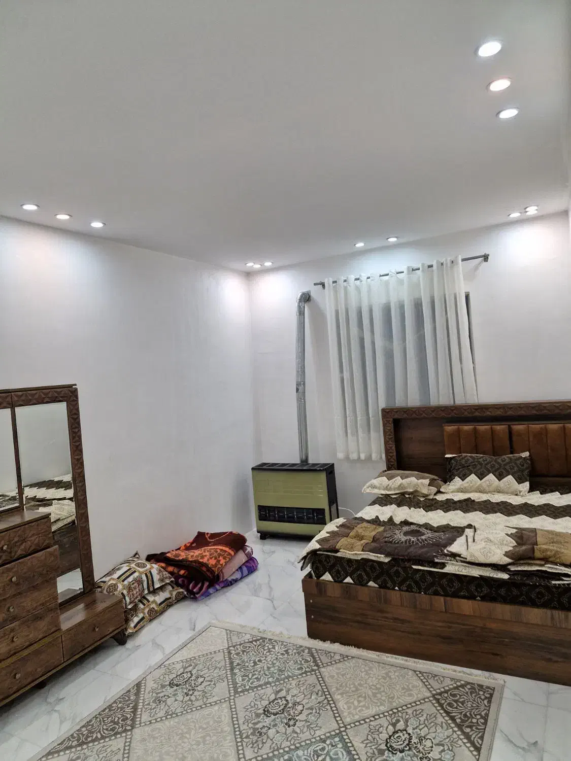 اجاره باغ ویلا روزانه|اجارهٔ کوتاه‌مدت ویلا و باغ|ماهدشت, |دیوار