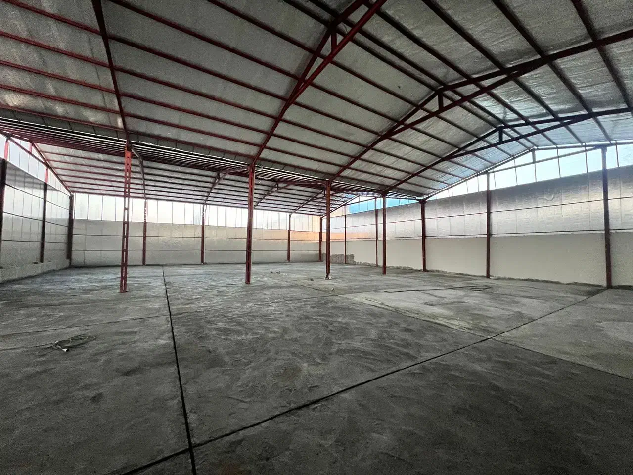 اجاره سالن سوله 700 متر جاده تهران|اجارهٔ دفتر صنعتی، کشاورزی، تجاری|تبریز, |دیوار