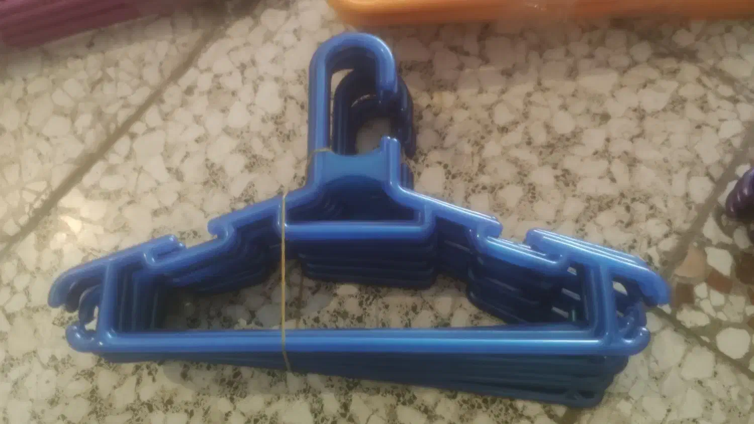 چوب لباسی بچگانه نو|بندرخت و رخت‌آویز|مشهد, کلاهدوز|دیوار