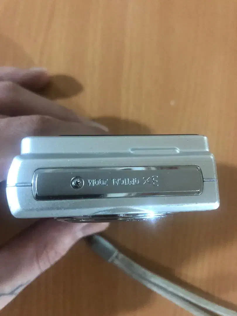 دوربین سونی sony cyber shot dsc-w80|دوربین عکاسی و فیلم‌برداری|تهران, فلسطین (میدان انقلاب)|دیوار