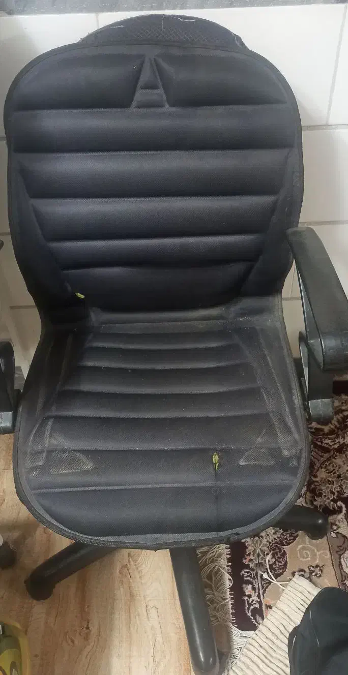 صندلی گردان|صندلی و نیمکت|اراک, |دیوار