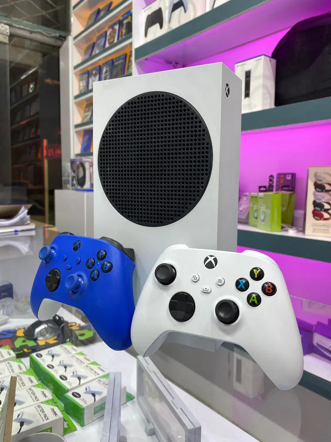 Xbox series S(۳ماه کار)|کنسول، بازی ویدئویی و آنلاین|بیرجند, |دیوار