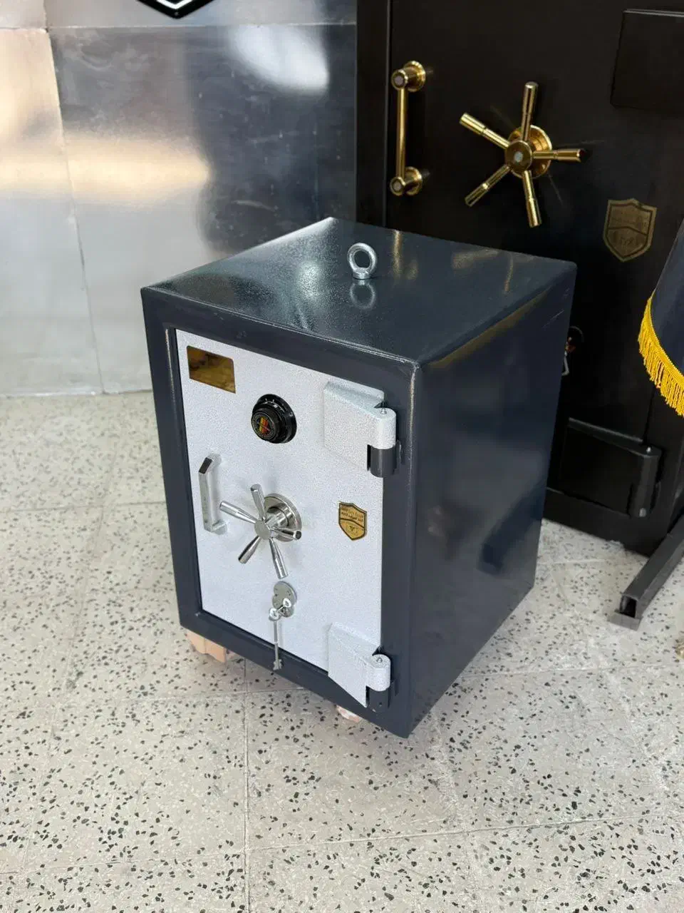 گاوصندوق مدل 550 سوپر استاندارد|ابزارآلات|بهار, |دیوار