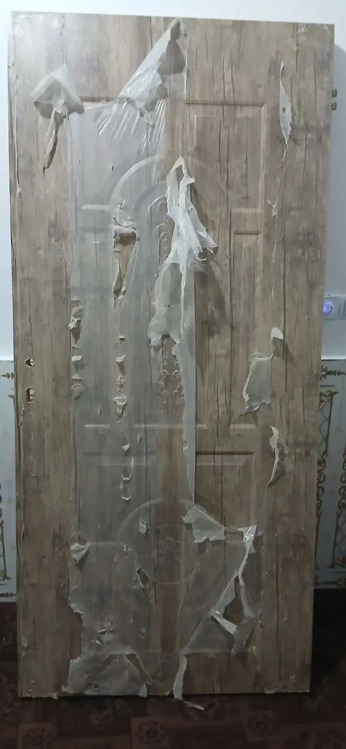 در اتاق چوبی|صندلی و نیمکت|شوشتر, |دیوار