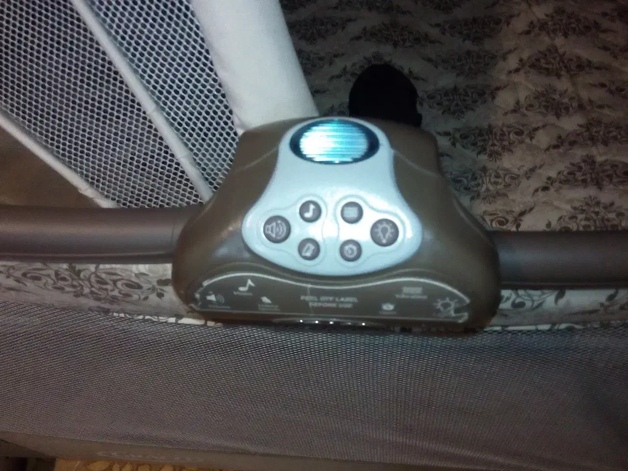 تخت نوزاد graco|تخت و سرویس خواب|ساری, |دیوار