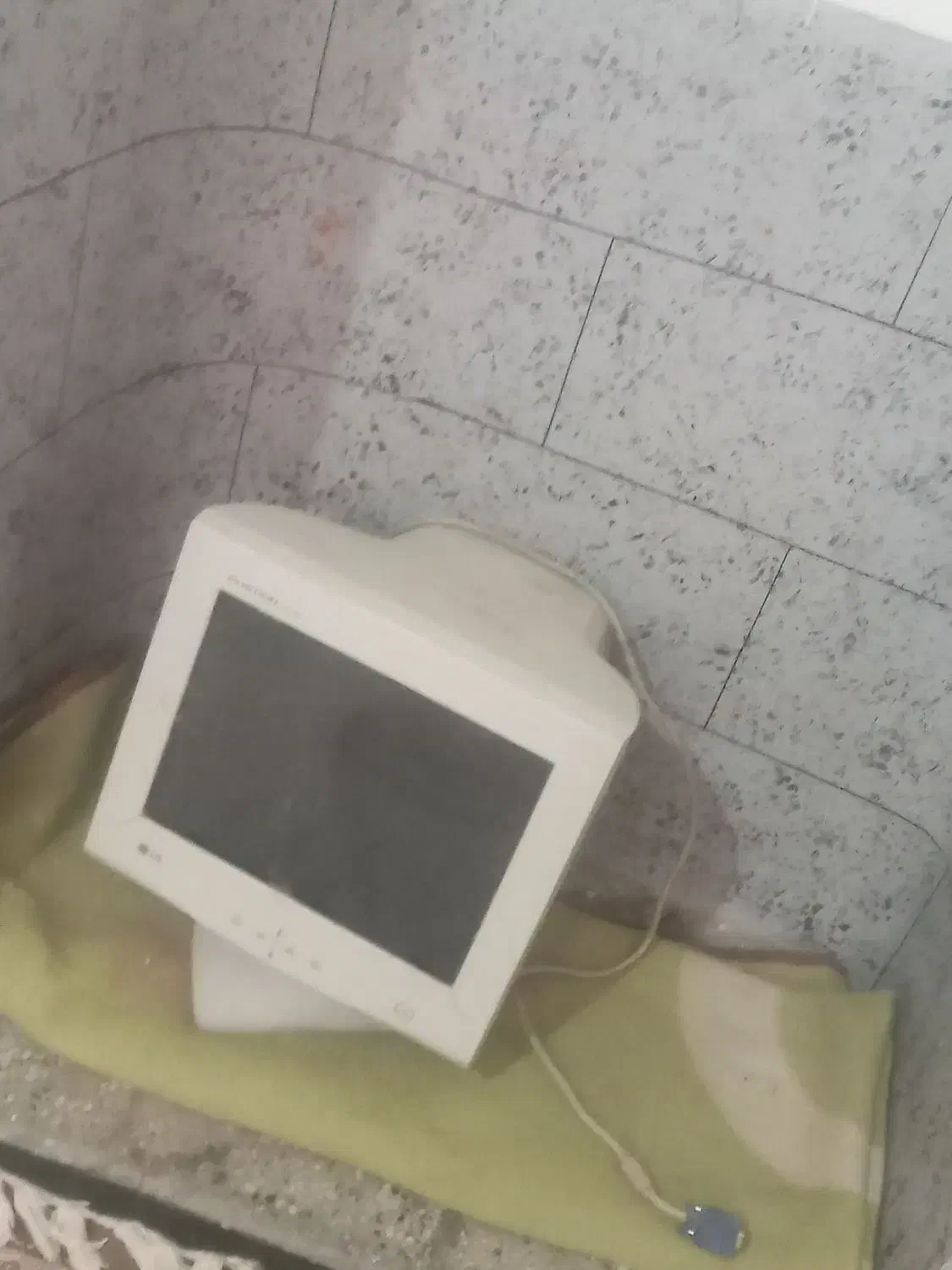 مانیتور|رایانه رومیزی|زابل, |دیوار