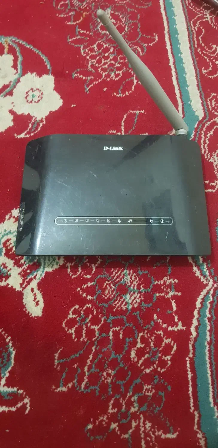 مودم D-LINK سالم بدون مشکل|مودم و تجهیزات شبکه|ملایر, |دیوار