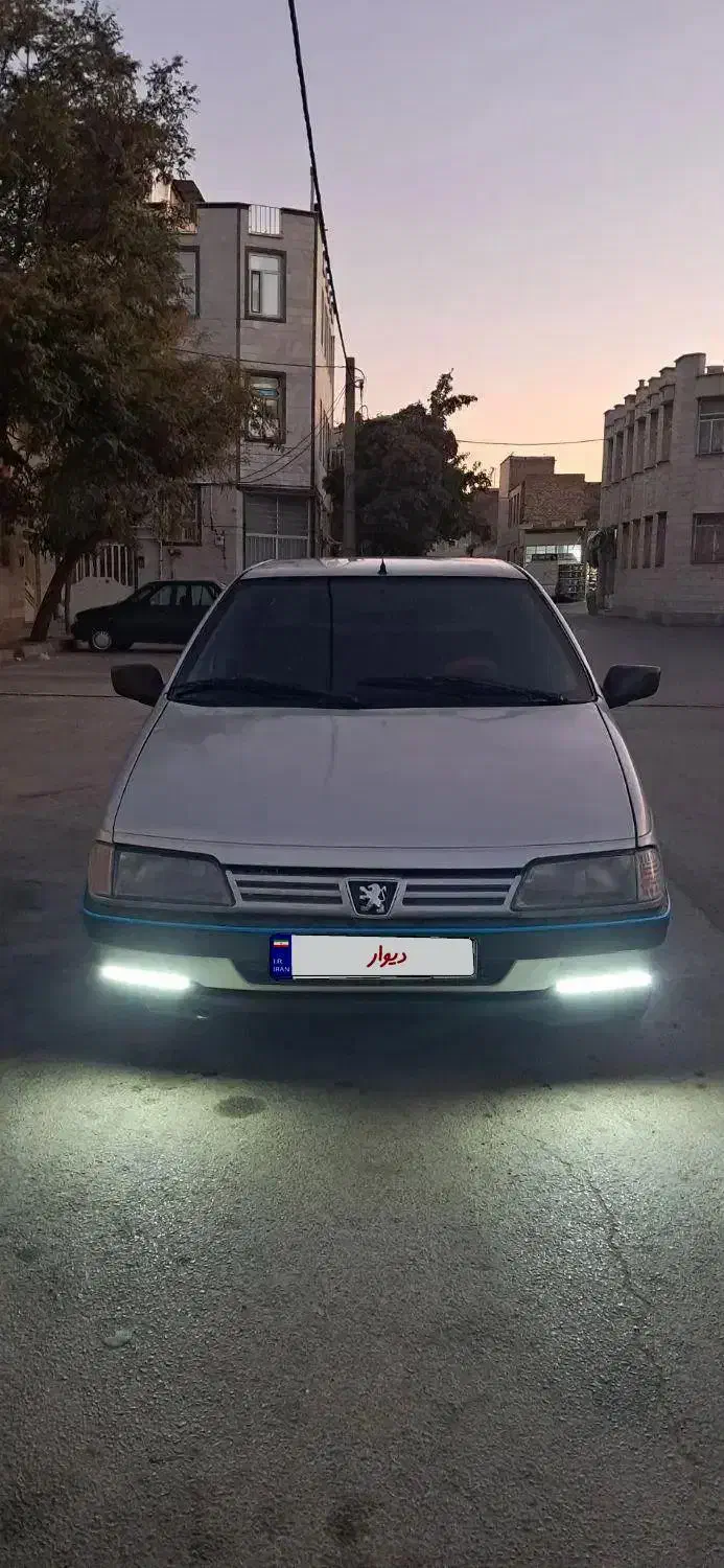 پژو 405 مدل‌ ۱۳۸۸ درحد|خودرو سواری و وانت|اراک, |دیوار