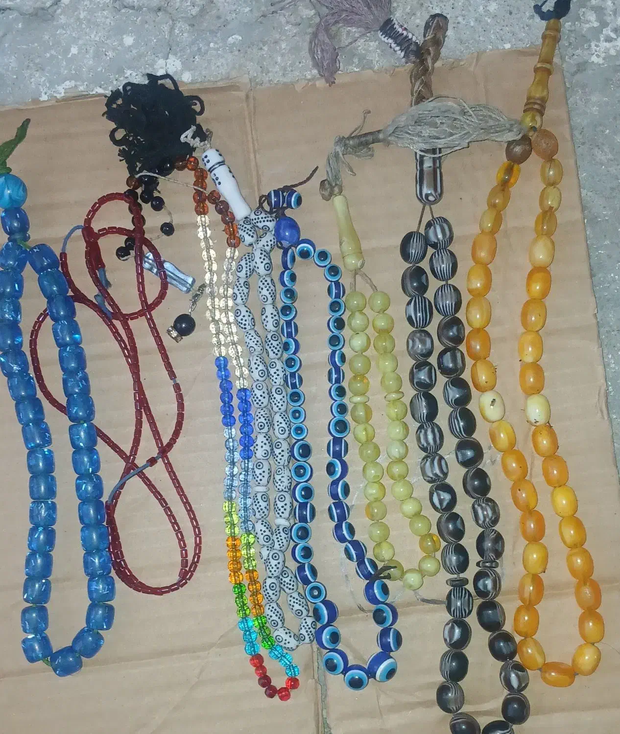 تسبیح|کلکسیون اشیاء عتیقه|میاندوآب, |دیوار