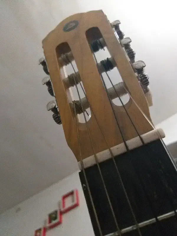 گیتار metapoor|گیتار، بیس، امپلیفایر|نقده, |دیوار