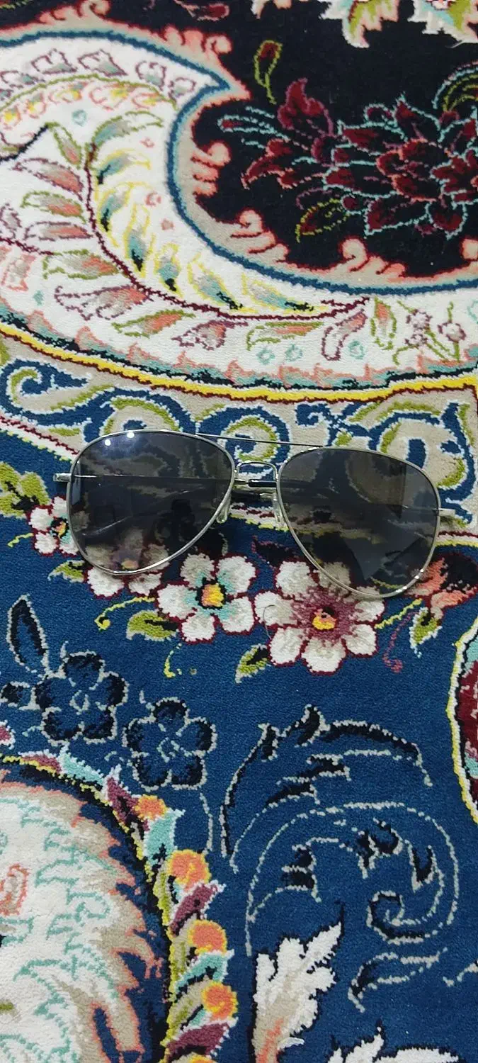 عینک آفتابی|بدلیجات|اهواز, کمپلو جنوبی|دیوار