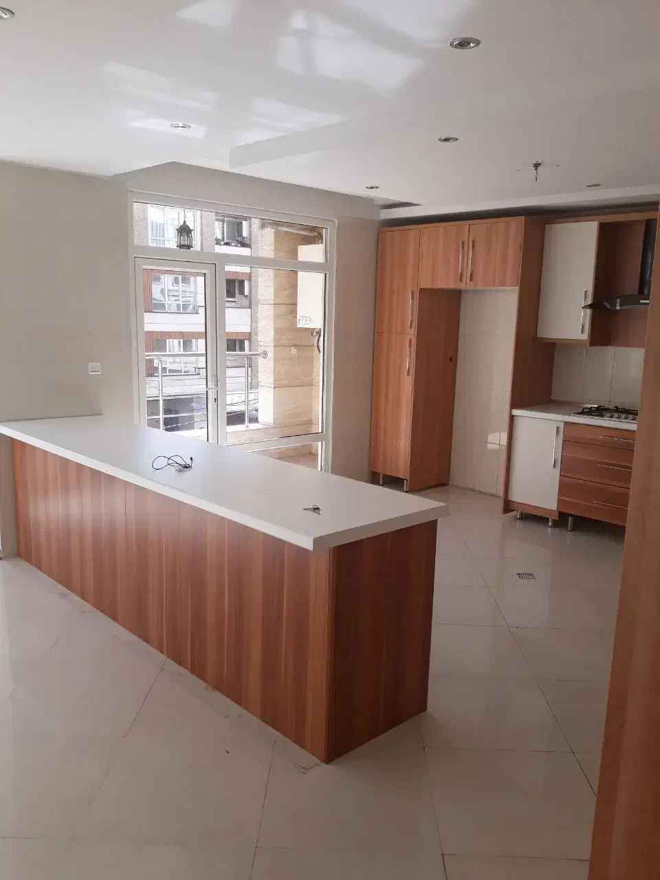 ** ۱۸۰ متر ۳خ فول آریافر گلدیس **