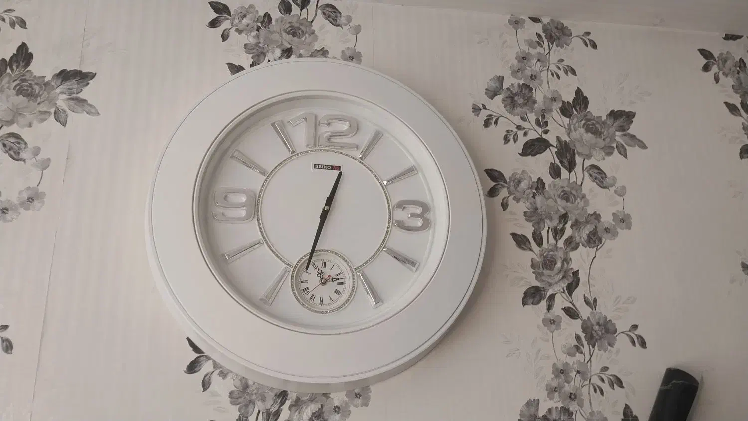 ساعت دیواری سالم|ساعت دیواری و تزئینی|آران و بیدگل, |دیوار