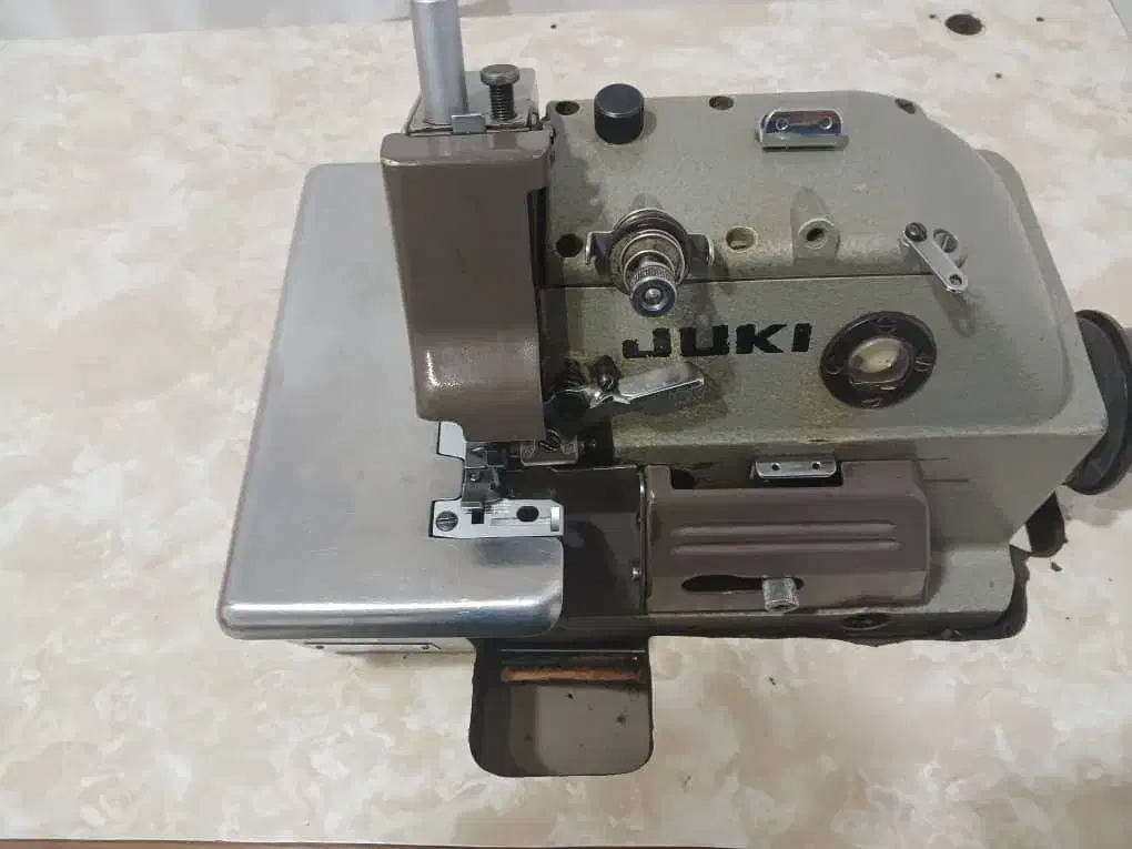 سردوز ژوکی 3 نخ ژاپنی در حد صفر|چرخ خیاطی و ریسندگی|مریوان, |دیوار