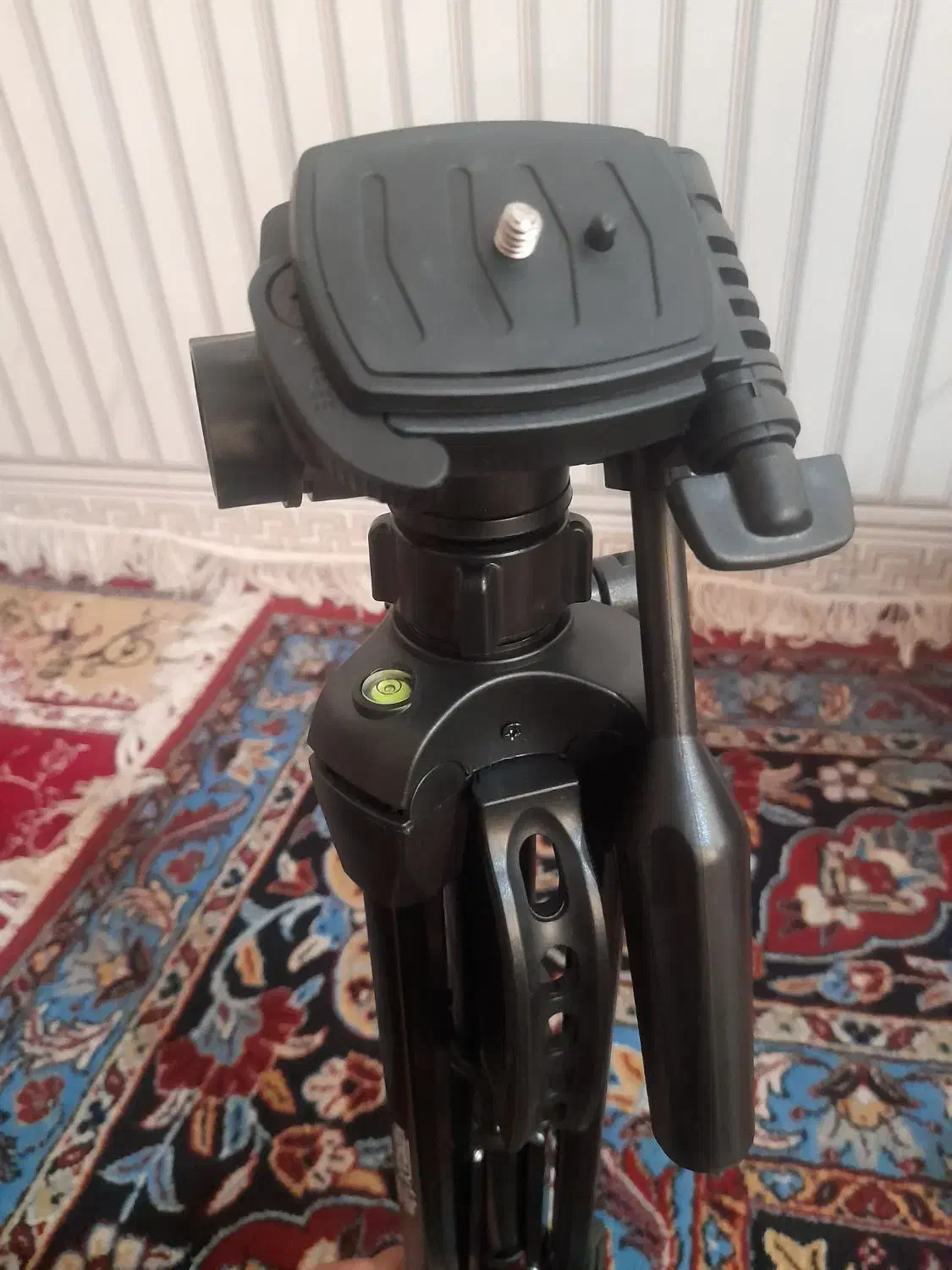 سه پایه دوربین و تراز لیزر|دوربین عکاسی و فیلم‌برداری|اهواز, کمپلو جنوبی|دیوار