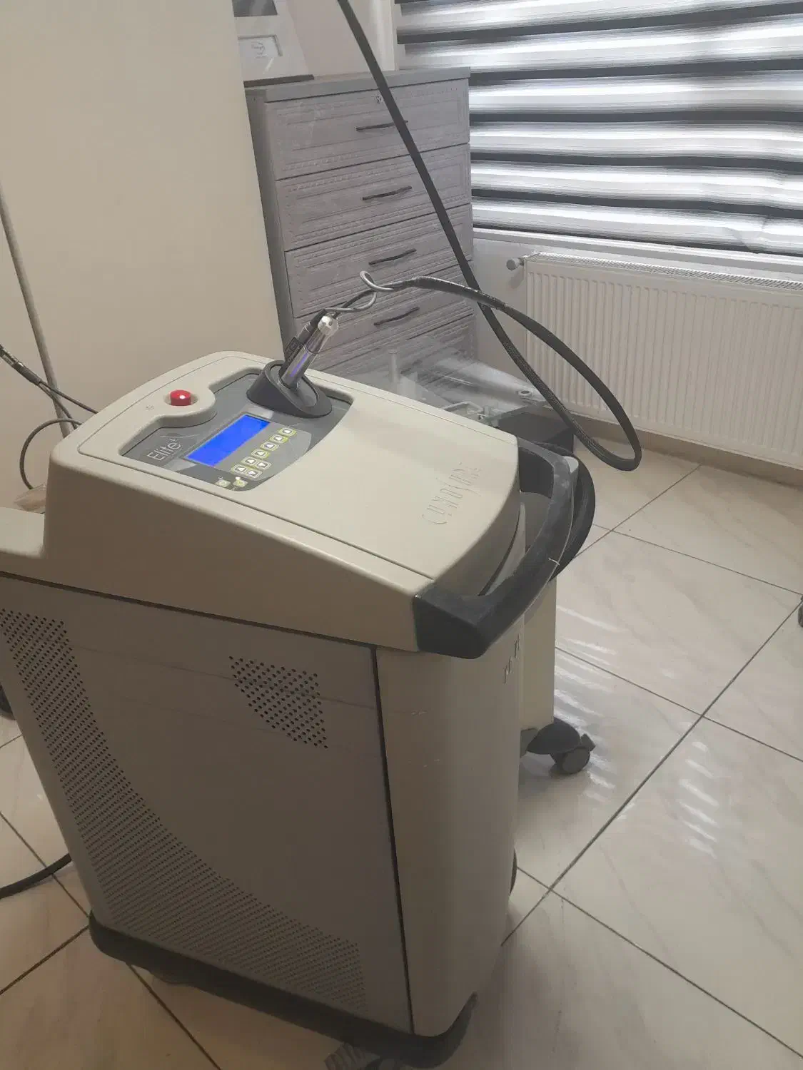 اپراتور لیزر خانم|استخدام درمانی، زیبایی، بهداشتی|ری, دیلمان|دیوار