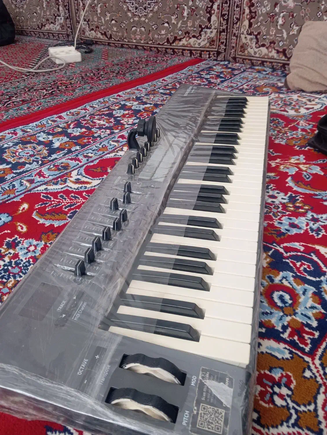 میدی کنترلر مدل نویشن|پیانو، کیبورد، آکاردئون|مریوان, |دیوار