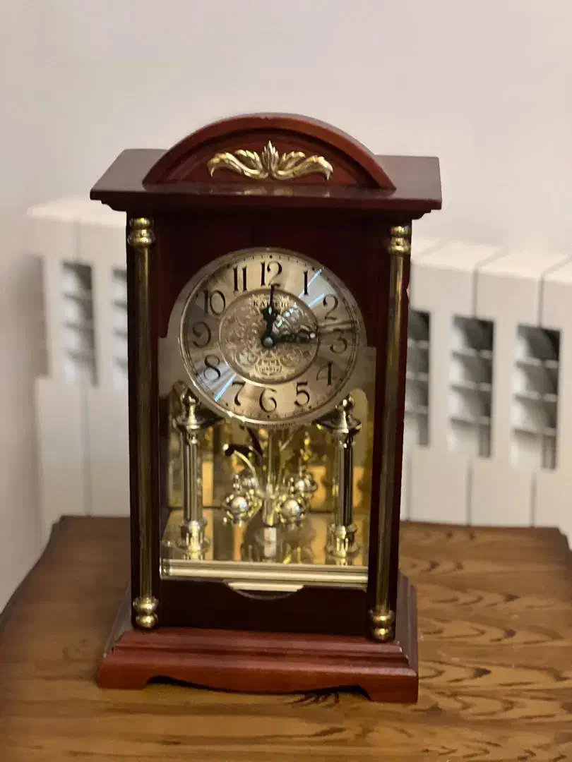 ساعت کلکسیونی چوب راش قدمت بالا|کلکسیون اشیاء عتیقه|کرج, شهرک بنفشه|دیوار