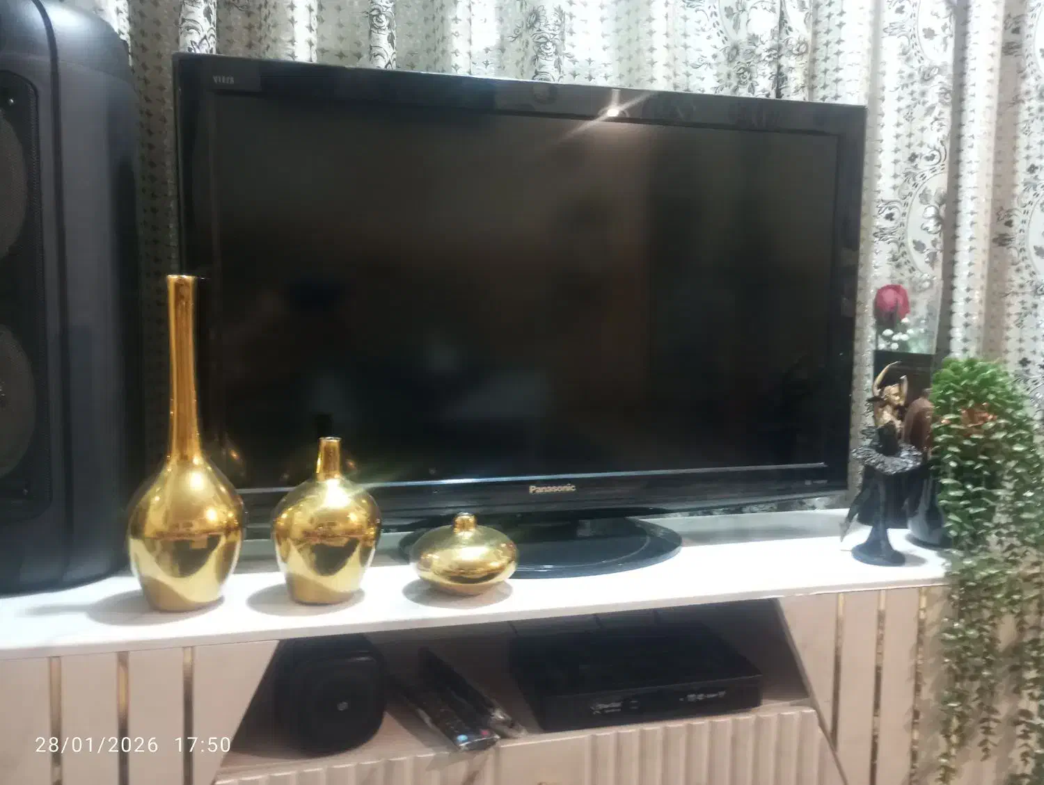 تلویزیون ال سی دی|تلویزیون و پروژکتور|امیدیه, |دیوار